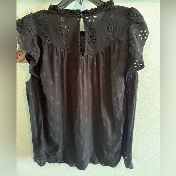 Torrid Black Eyelet Lace Blouse women’s size 2 super cute - Picture 5 of 8